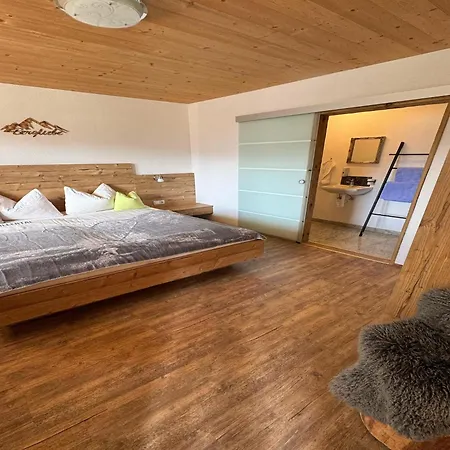 House In With Panoramic Views, Cleaning Included Nyaraló *